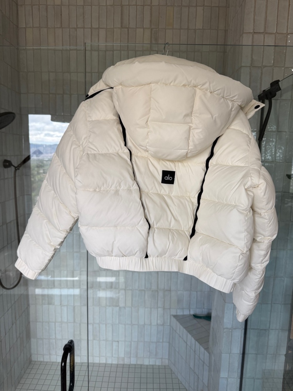 ALO Yoga Aspen Love White Cropped Puffer Jacket with Hood